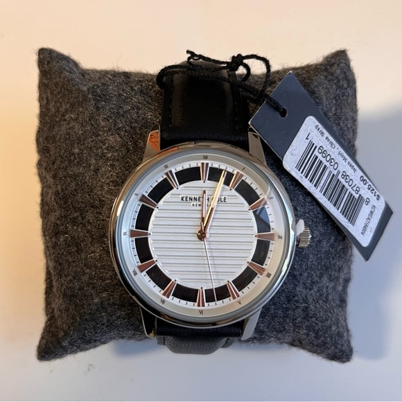 NWT Men’s Kenneth Cole New York genuine leather watch - Picture 3 of 6